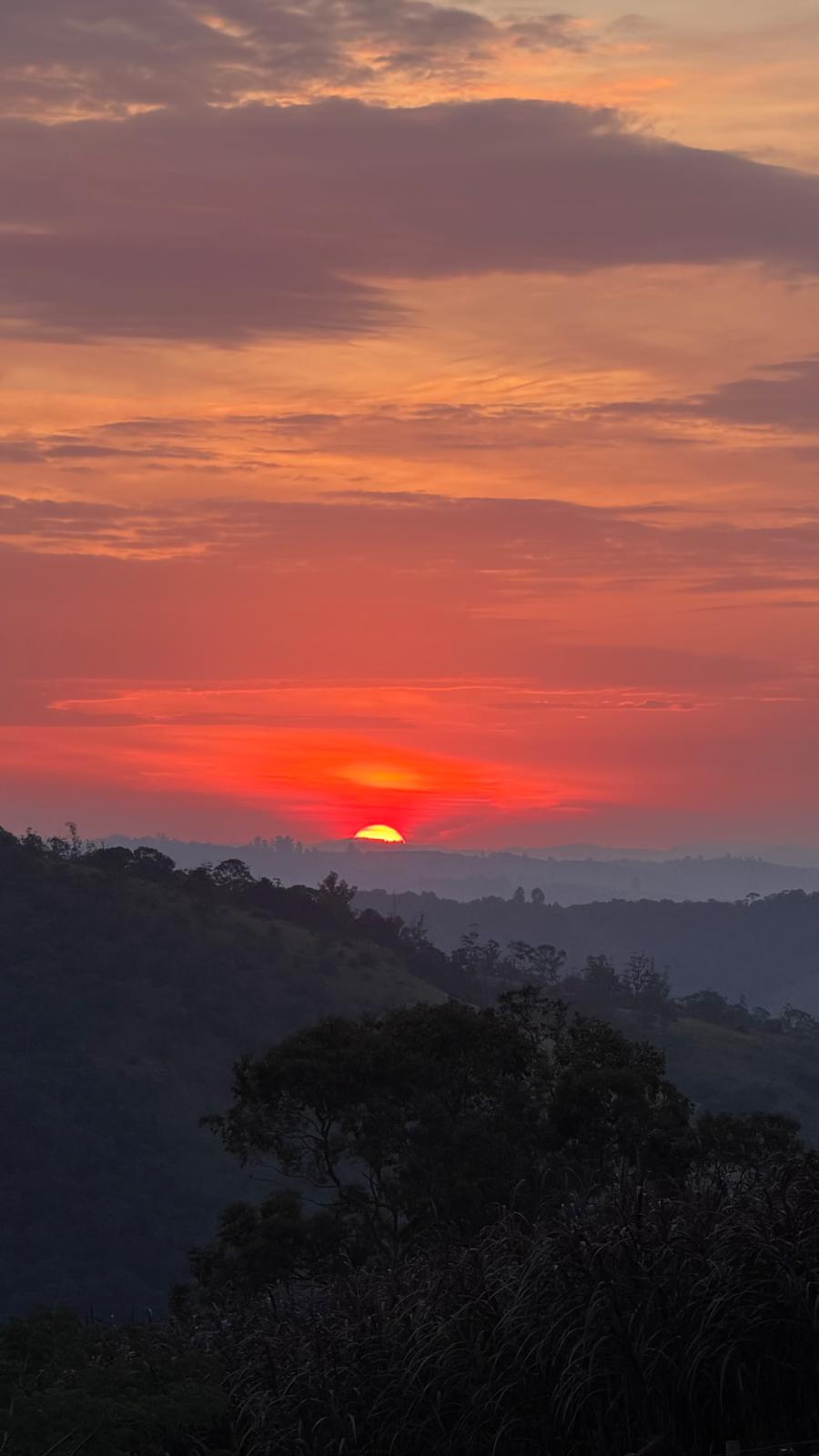 Pôr do sol visto da propriedade TTK9